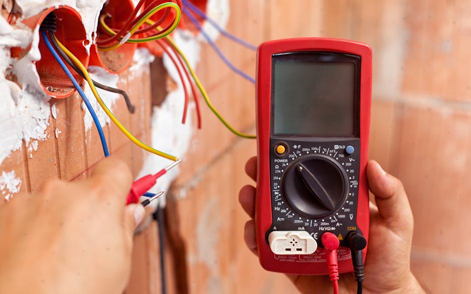 cherche électricien pas cher Rueil-Malmaison